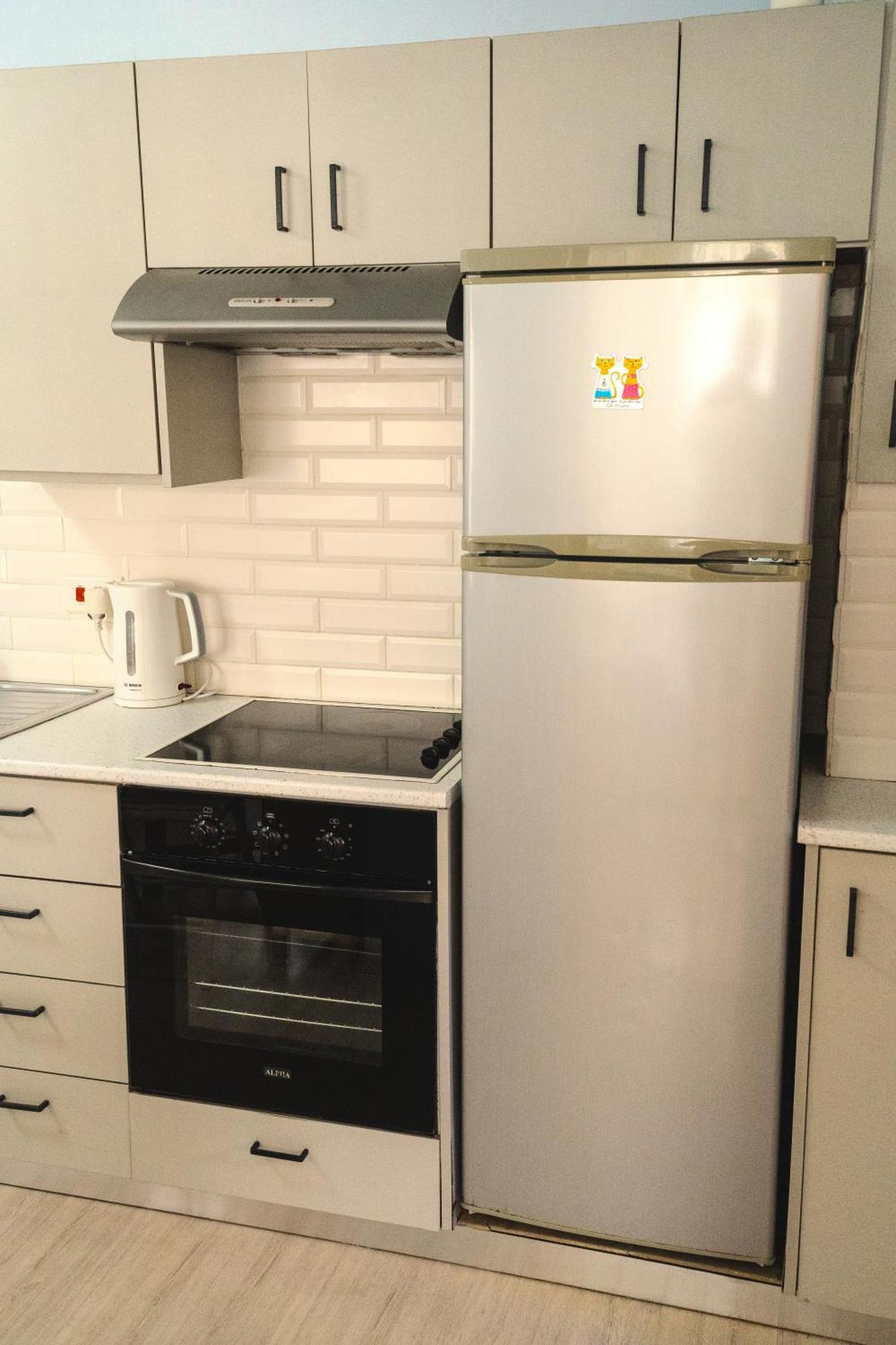Helios Mackenzie One Bedroom Flat Larnaca Bagian luar foto