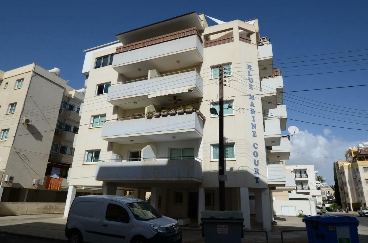 Helios Mackenzie One Bedroom Flat Larnaca Bagian luar foto